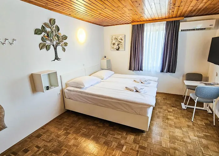 Rooms Koblar